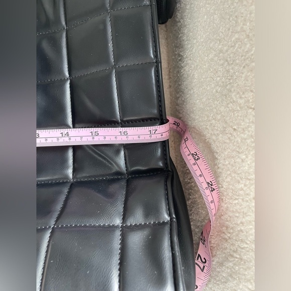 RARE Steve Madden
BFRANKLIN Black Large Business Casual Tote Bag Faux Leather - Picture 8 of 10